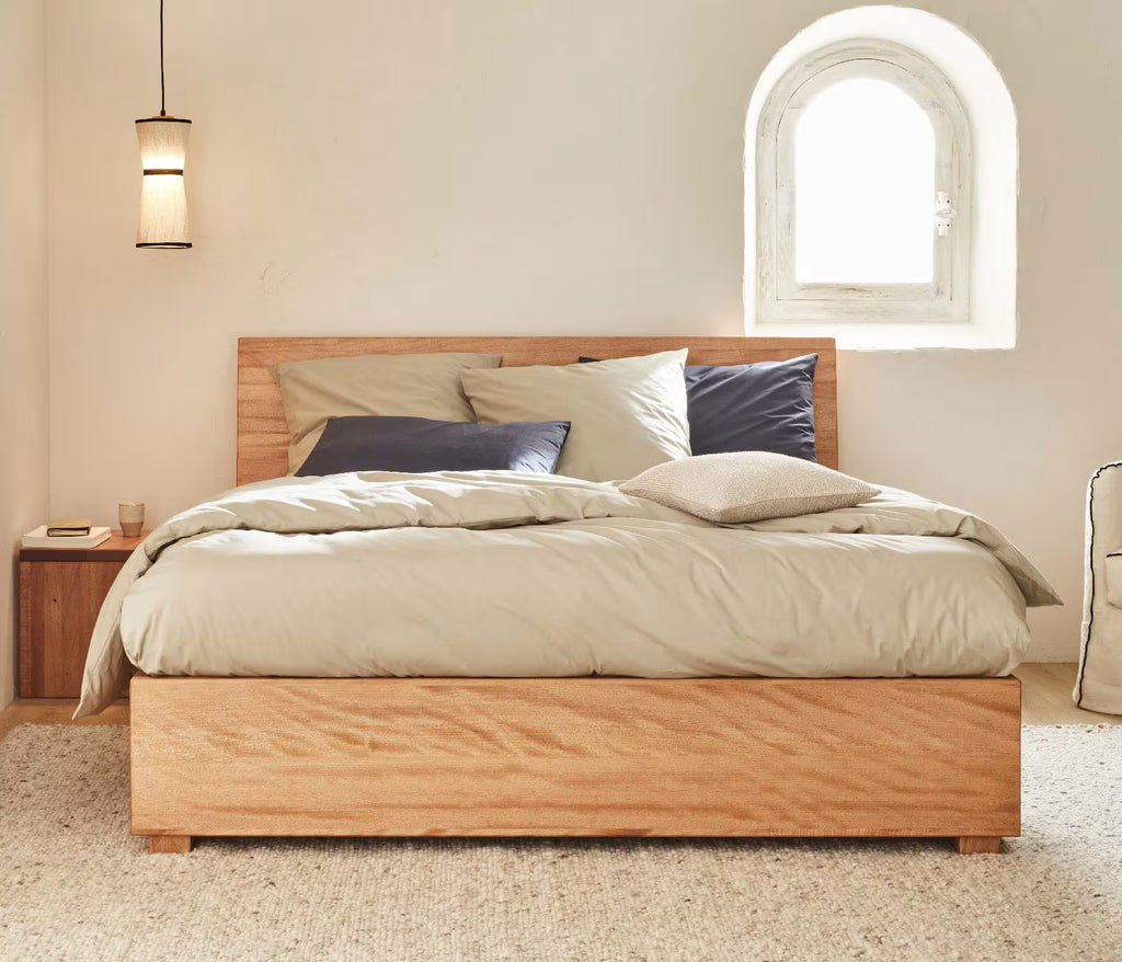 Solid wooden bed LUCA with storage