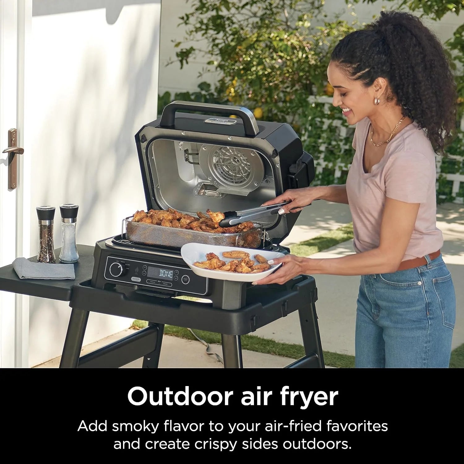 2026 Parrilla y ahumador exterior Ninja Woodfire Pro XL, termómetro, master grill 4 en 1, barbacoa ahumador, freidora de aire exterior, horno, portátil, parrilla eléctrica, gris oscuro, modelo OG850