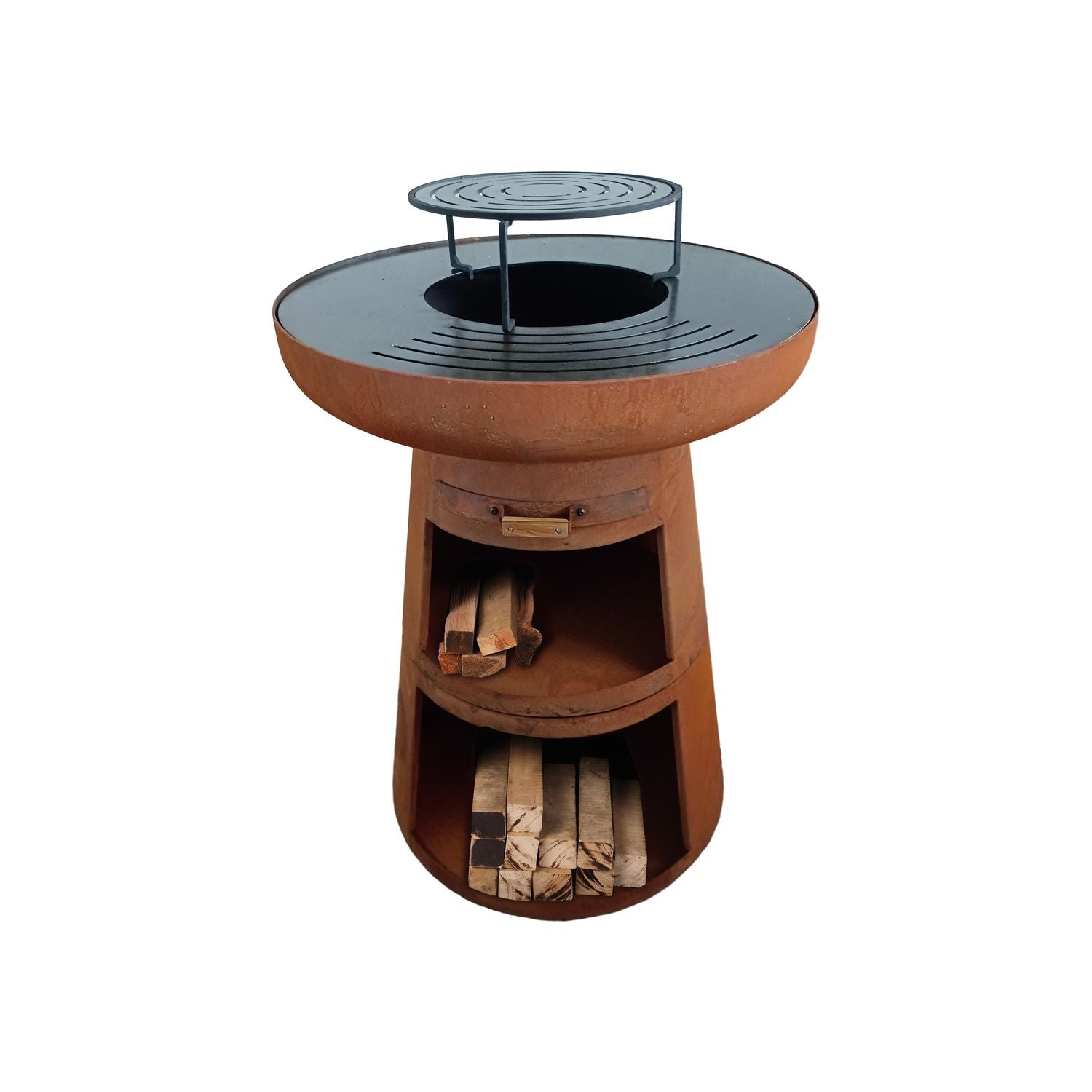 Round grill with round steel griddle and grate