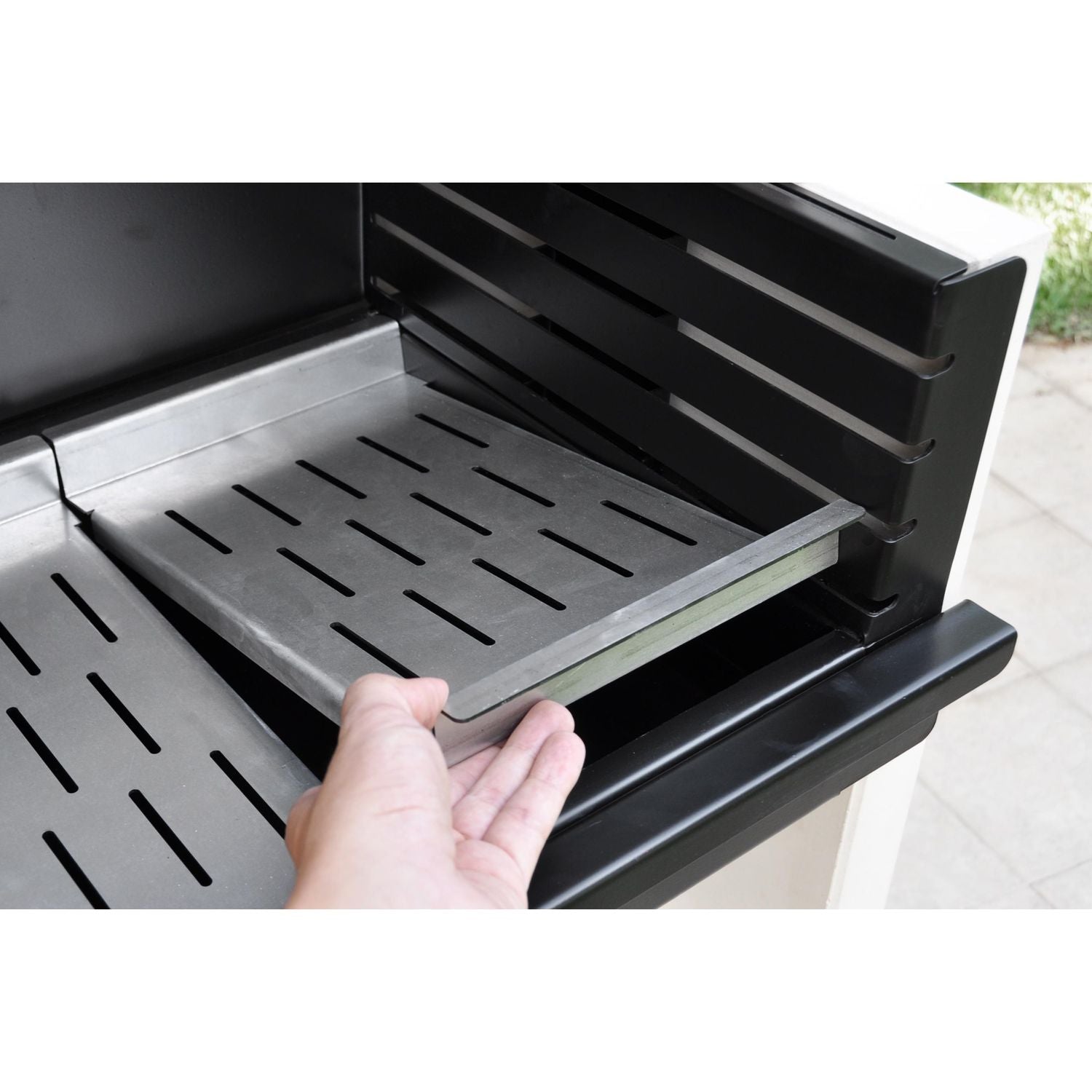 Venit Flex Carbon Concrete Grill and Firewood